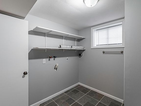 5th image of 11614 Westwood Ln