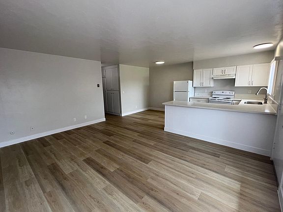 2nd image of 265 Woodlawn Ave APT 3
