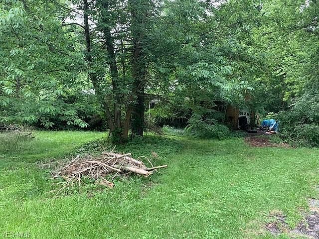 1st image of 37 Beechwood Dr