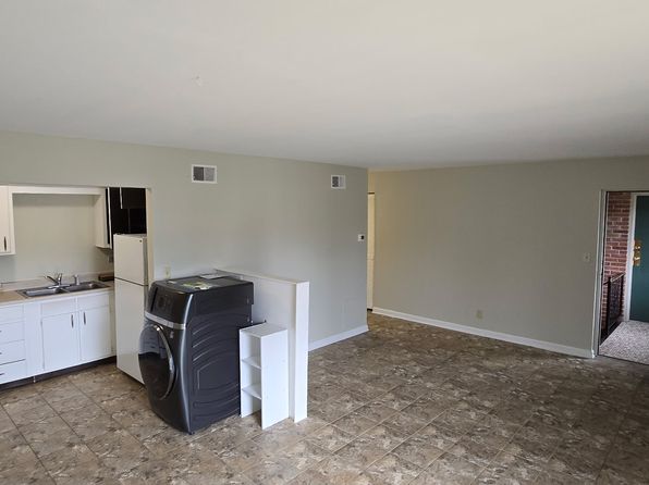 401 Sycamore Rd APT 7
