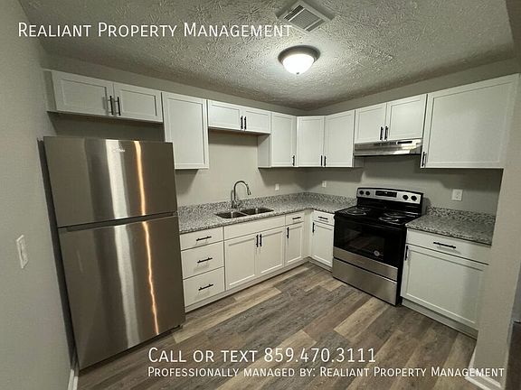 3rd image of 209 Lakeshore Dr #7