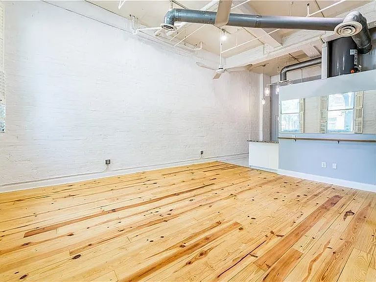 210 Walker St SW #1 — Photo 7