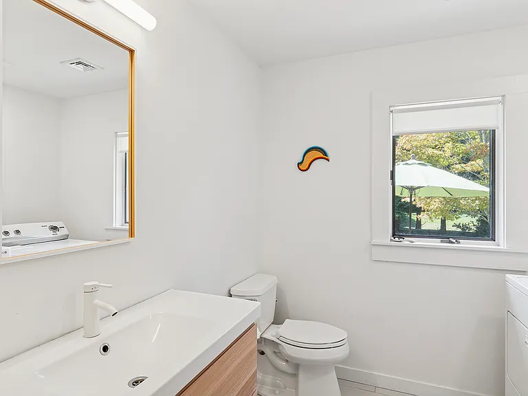 35 Bayberry Ln — Photo 10