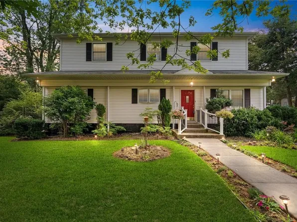 17 Overlook Road, Monroe, NY 10950