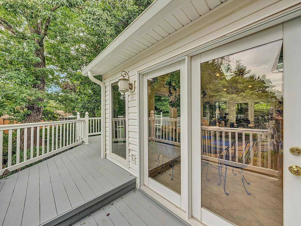 40th image of 1120 Chestnut Mountain Dr