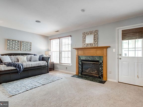 4th image of 8021 Horseshoe Cottage Cir