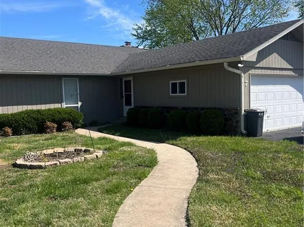 7 Hillcrest Vlg, Pittsburg, KS 66762
