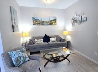 6283 Kingsway #1A, Burnaby, BC V5J0H3