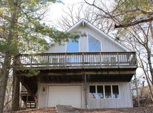 4424 View Crest Dr, Delavan, WI 53115