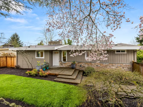 231 105th Ave SE, Bellevue, WA 98004