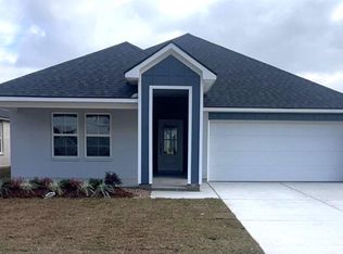 112 Harvest Falls Dr, Broussard, LA 70518