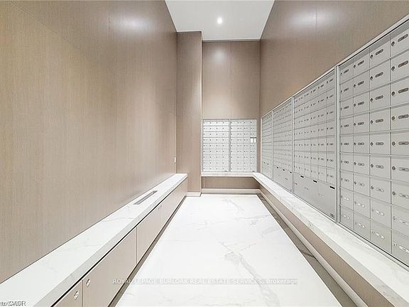 5th image of 370 Martha St #212