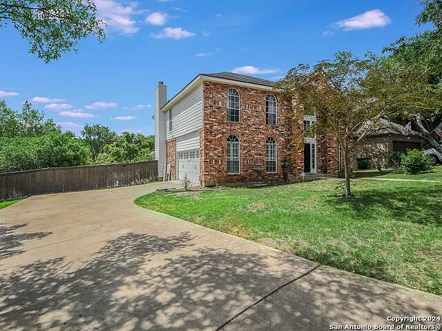 4 bed, 2.5 bath, 2536 sqft, $2,900 — Photo 3