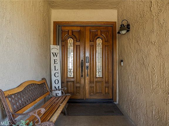 3rd image of 3634 Lynn Cir
