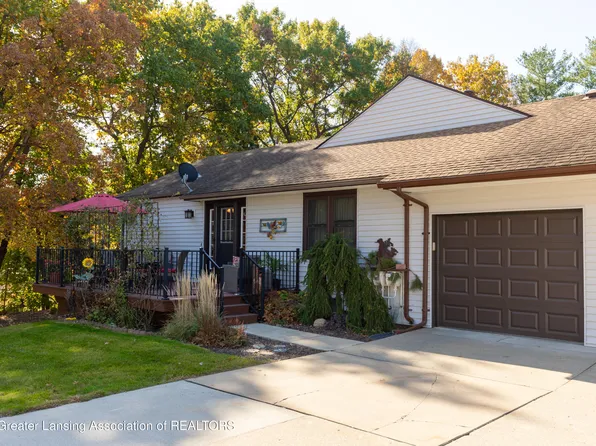1120 Riverview Ct, Williamston, MI 48895