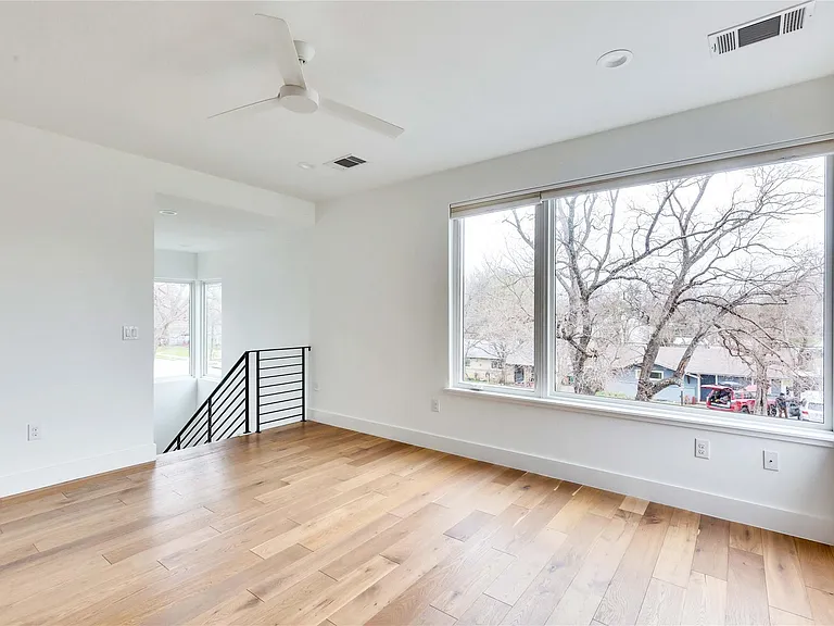 2509 Euclid Ave — Photo 16