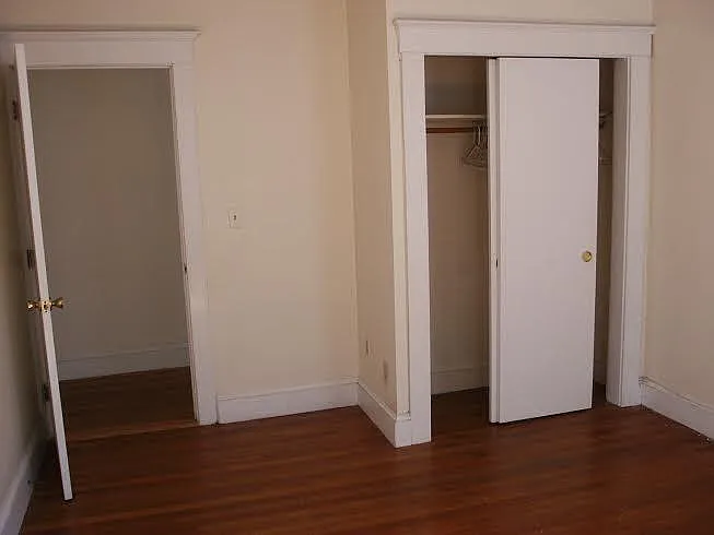 2 bed, 872 sqft, $1,350 — Photo 3