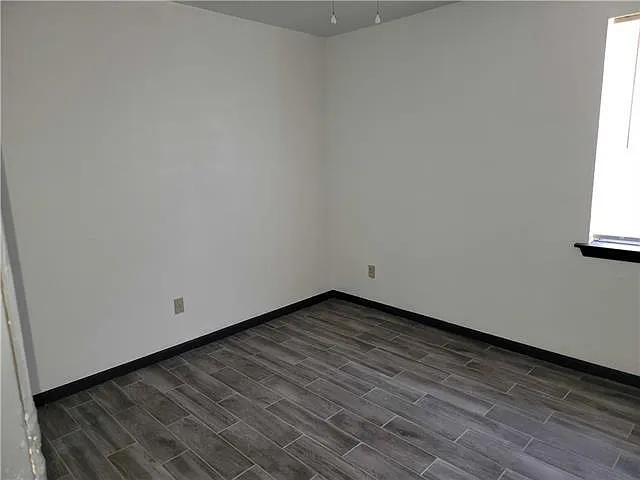 212 Dianne Dr — Photo 8