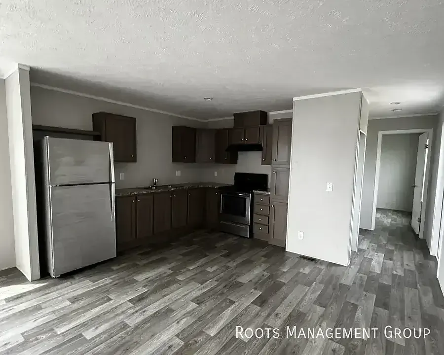 3 Bed 2 Bath Home Available for Lease at Countryside Estates KS - Apply Now! — Photo 2
