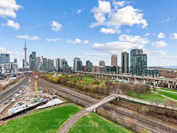 30 Ordnance St #1311, Toronto, ON M6K 1A2