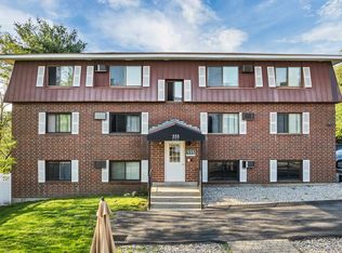 555 Calef Rd APT 25, Manchester, NH 03103