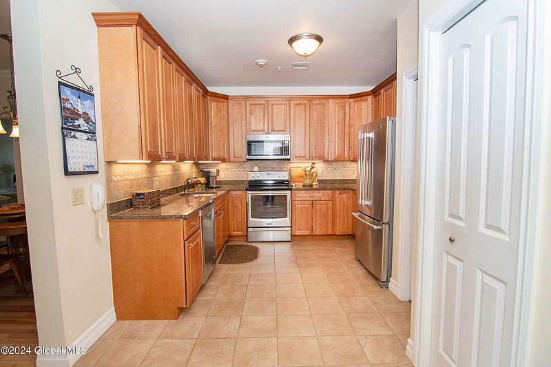 5th image of 8 Wall Street APT 223