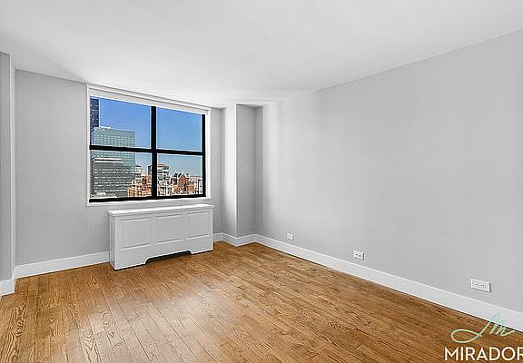 5th image of 330 E 39th St APT 14D