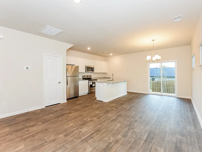 308 High Grove Way — Photo 8