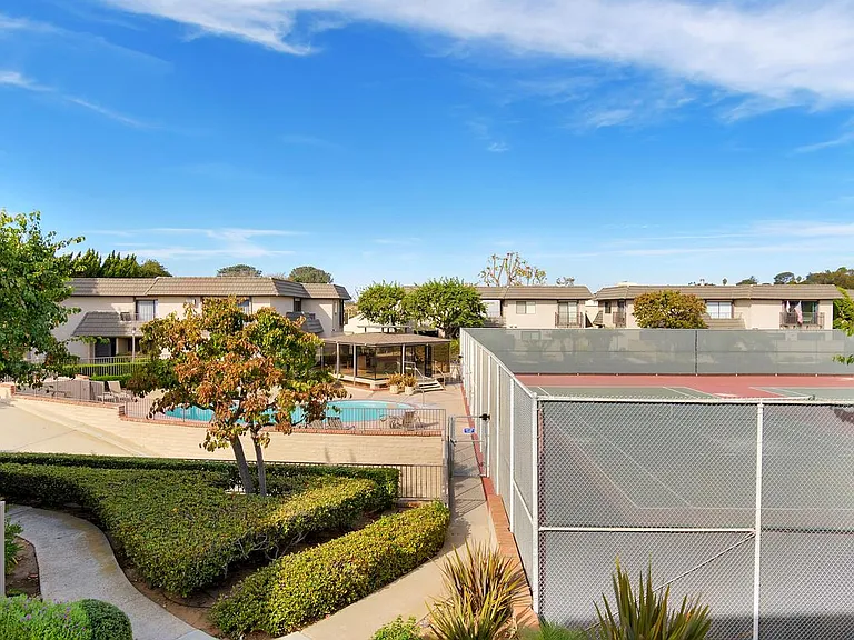 784 S Sierra Ave — Photo 41
