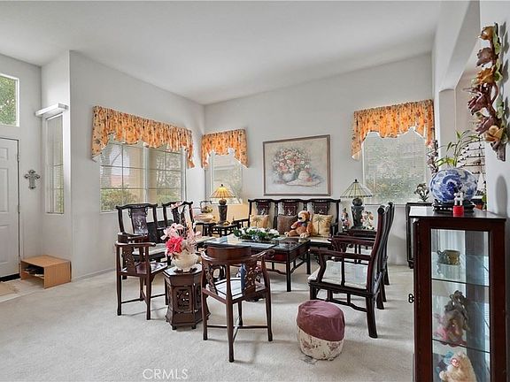 3rd image of 25672 Motte Cir