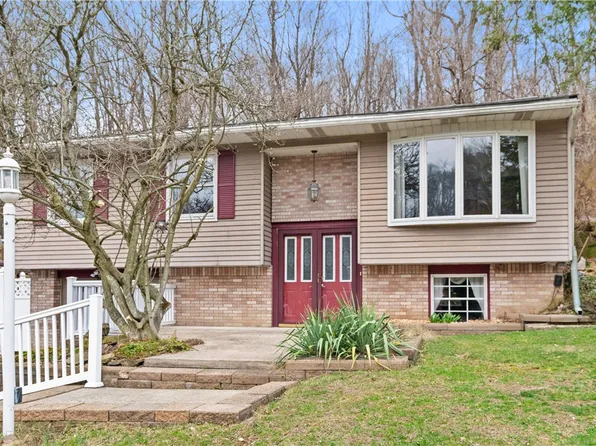 1302 Rankin Rd, White Oak, PA 15131