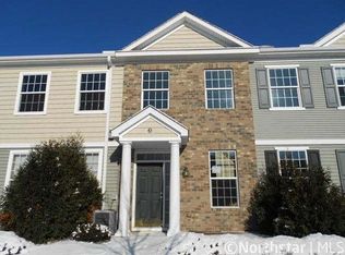 1561 Legacy Pkwy E, Saint Paul, MN 55109