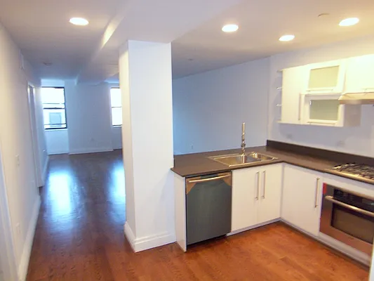 Rented by Citi Habitats | media 10