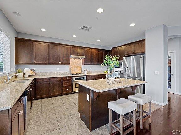 3rd image of 20236 Dorothy St