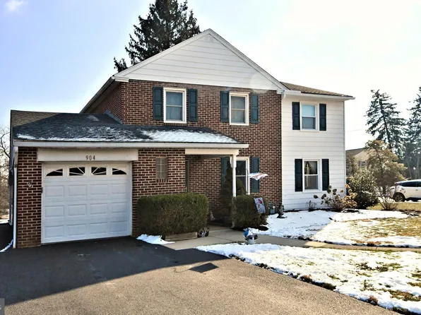 904 Walnut St, Royersford, PA 19468