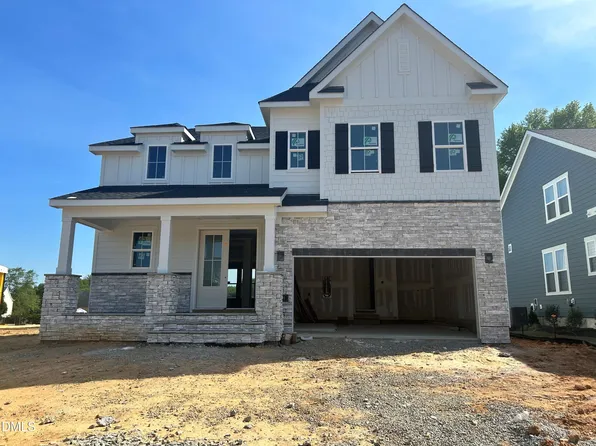 820 Ballaster Rd, Fuquay Varina, NC 27526