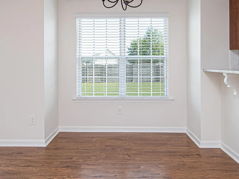 808 Jade Ln — Photo 20