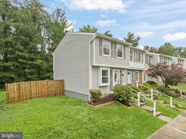 8456 Rocky Knob Ct, Lorton, VA 22079