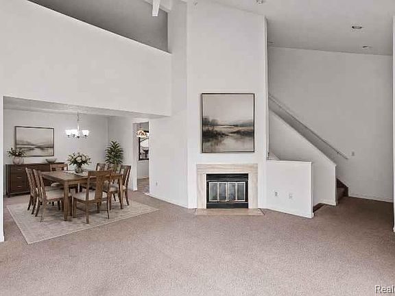 4th image of 7147 Elmhurst