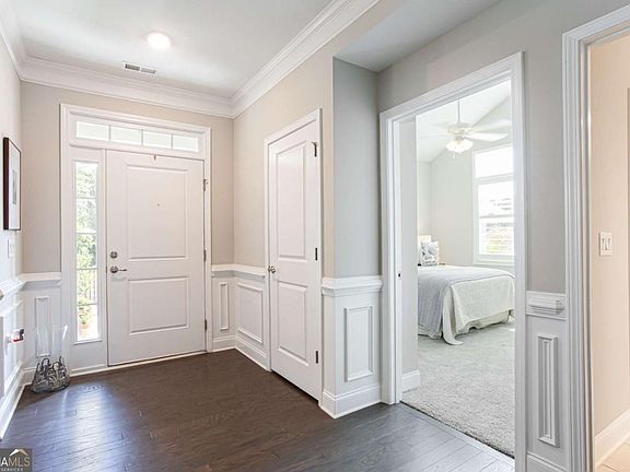 5th image of 1601 Lexington Green Pnes