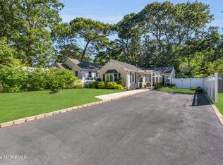 187 Pinecrest Rd, Oakhurst, NJ 07755