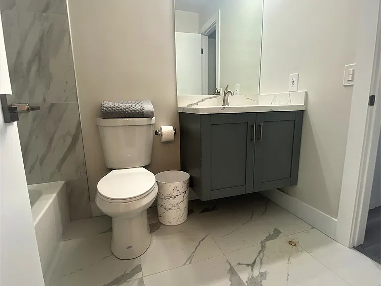 350 SW Colesbury Ave #350 — Photo 14