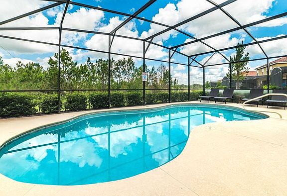 2nd image of 4079 Oaktree Dr