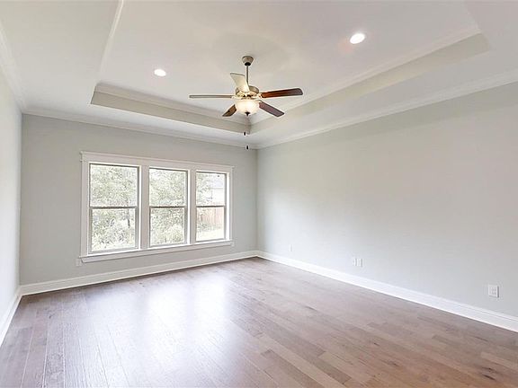 4th image of 5856 Huntington Creek Blvd