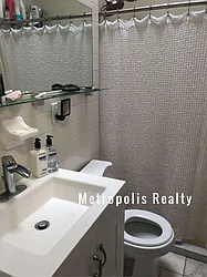 Rented by Metropolis International Realty Inc.