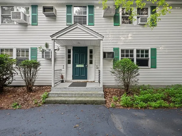 17 Wysocki Dr APT 42, Dudley, MA 01571