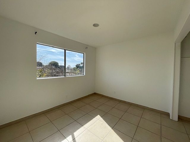 1st image of 363 Hurst Ave #6511b8823