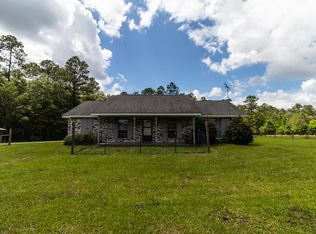243 Sycamore Rd, Carriere, MS 39426