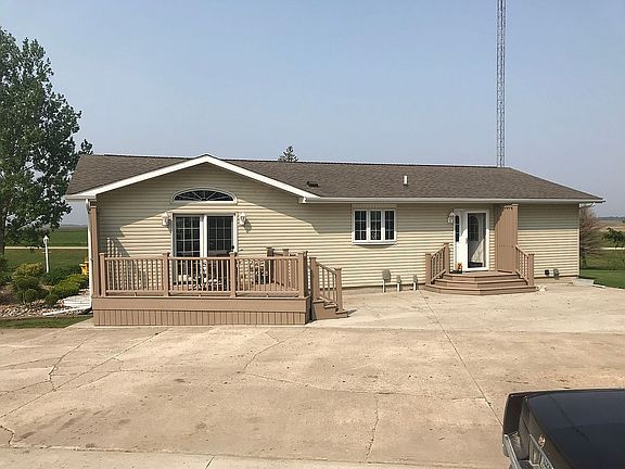 5th image of 3030 Taylor Ave