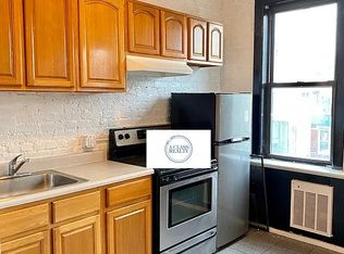 30-59 Steinway St #3A, Astoria, NY 11103